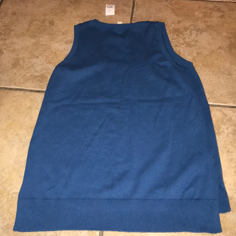 LOFT Tank NWT Size Medium - Picture 3 of 3